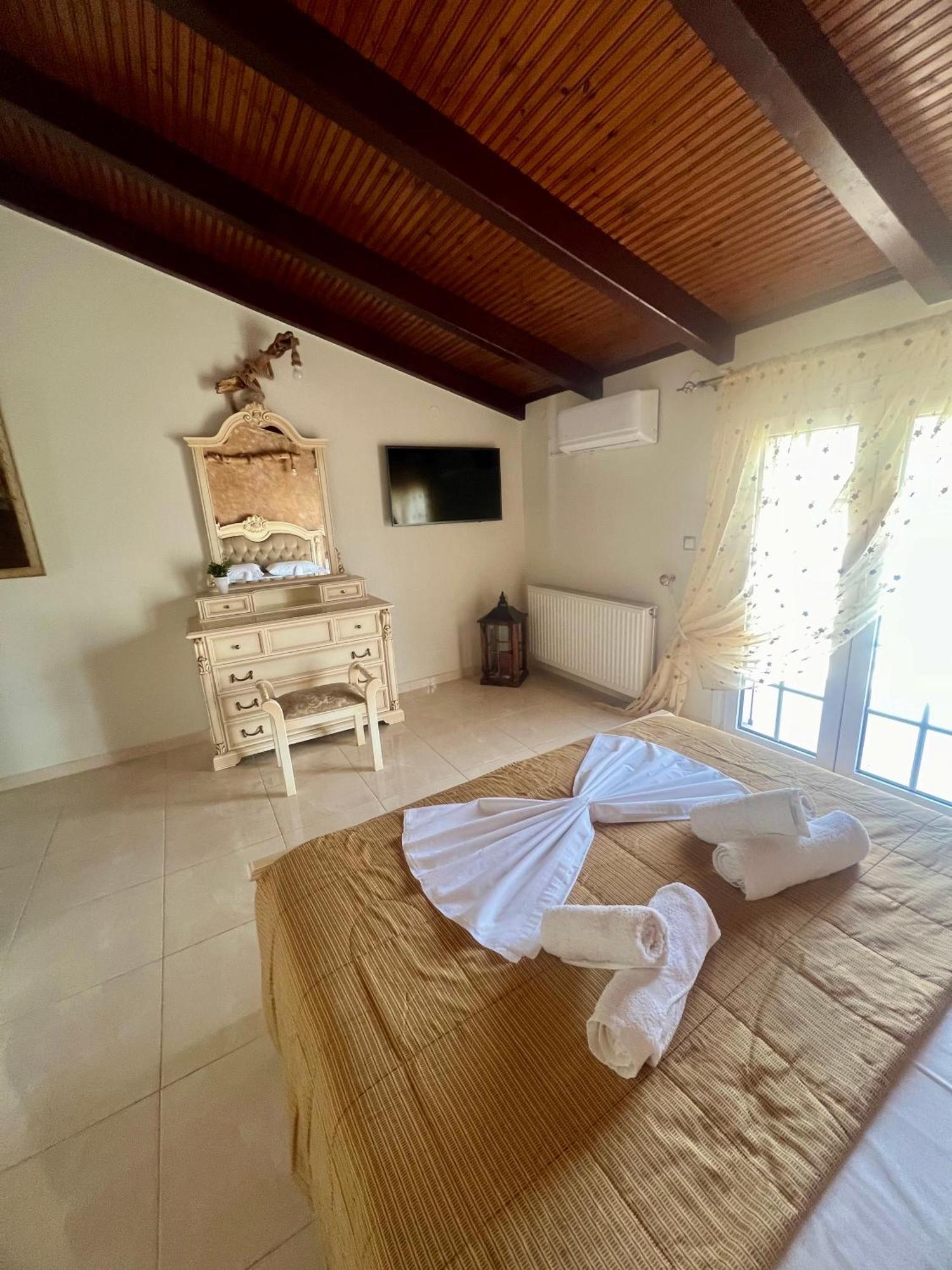 Liberis Loft Suite Argostoli (Kefalonia) Exterior foto